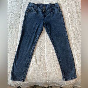 High waist jeans